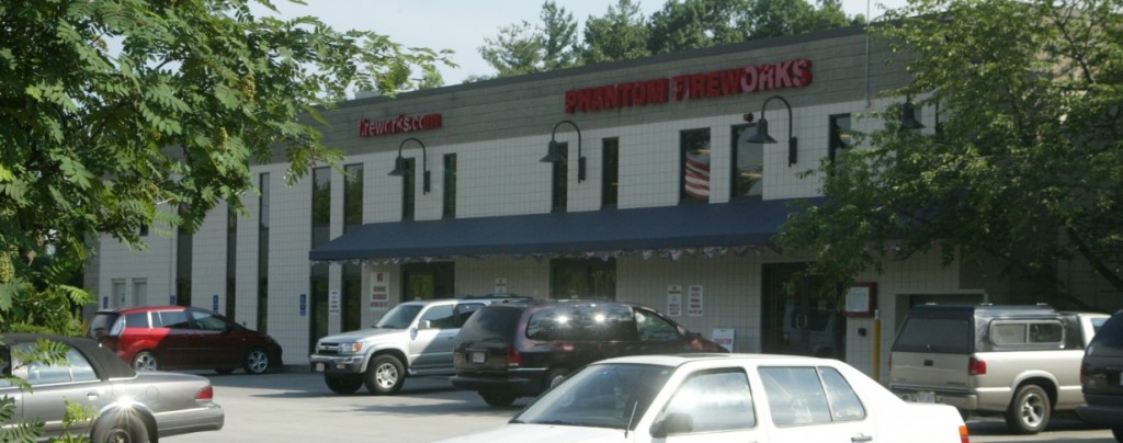 Phantom Fireworks, Londonderry, NH